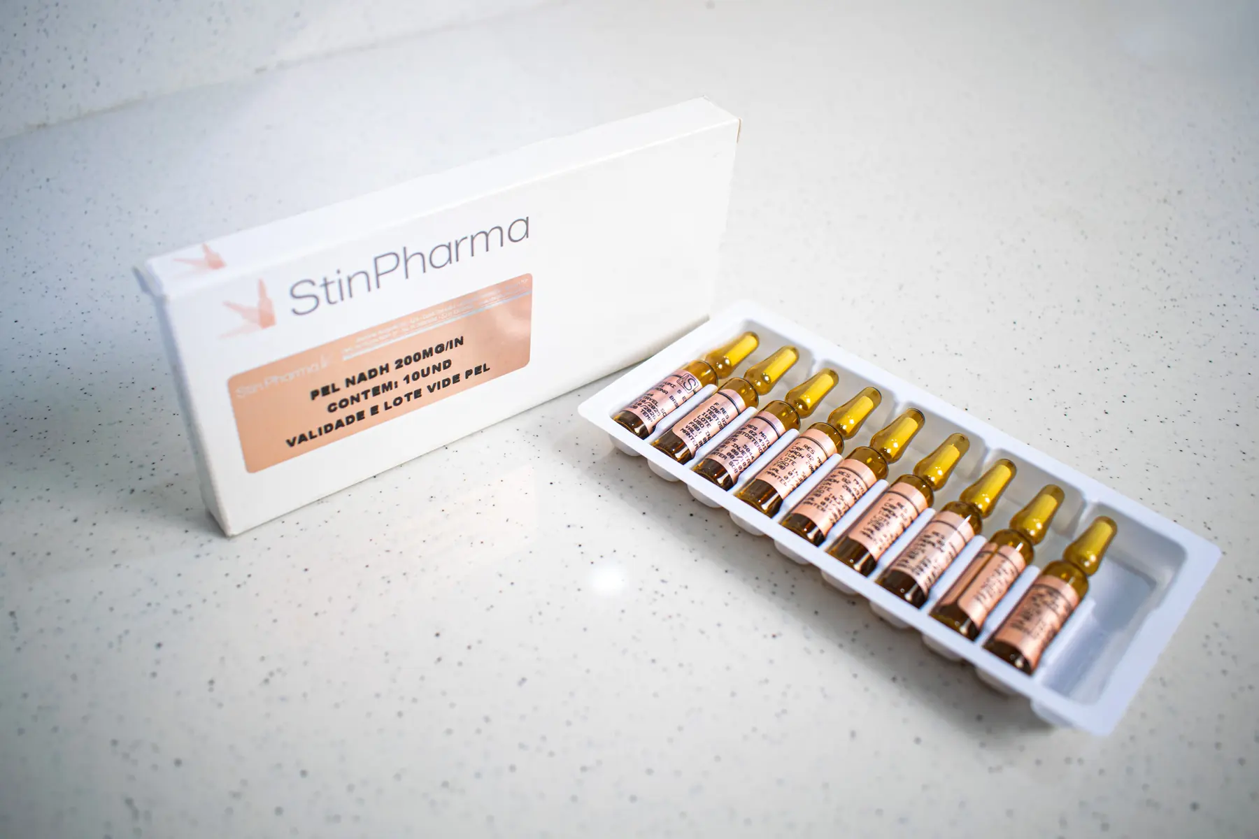 Ampollas de vitaminas para terapia endovenosa